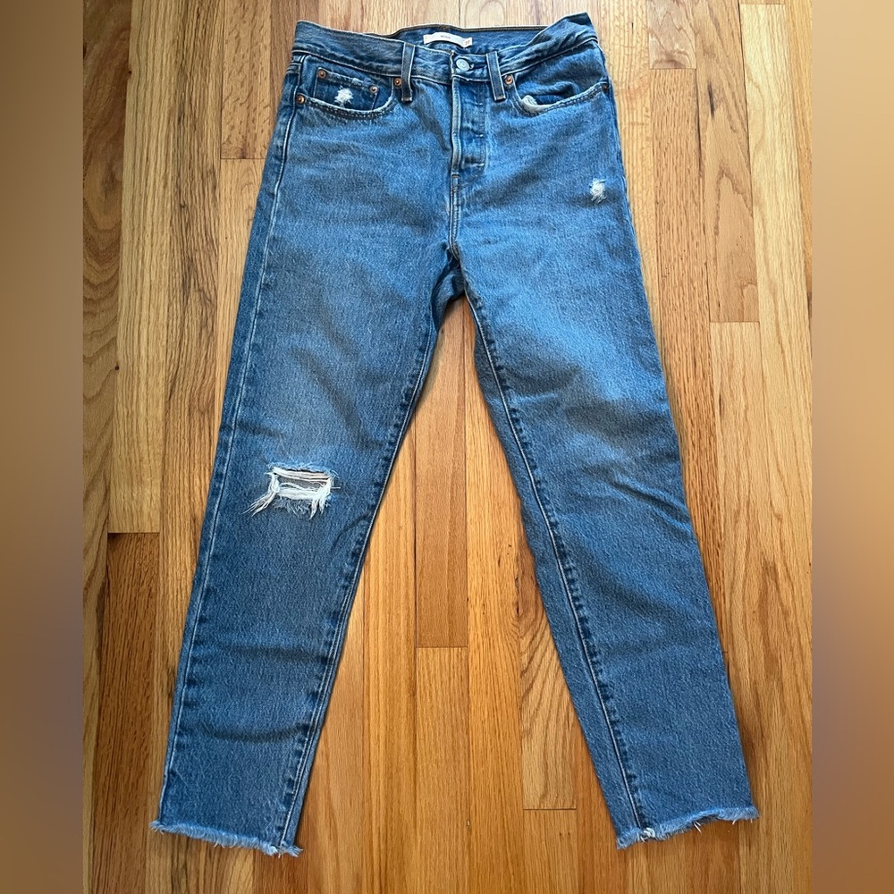 Levi’s Women's Blue Distressed Jeans